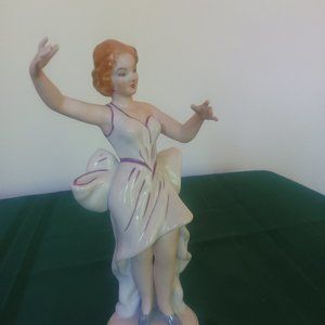 ROMANIAN FINE PORCELINE